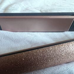Straightener