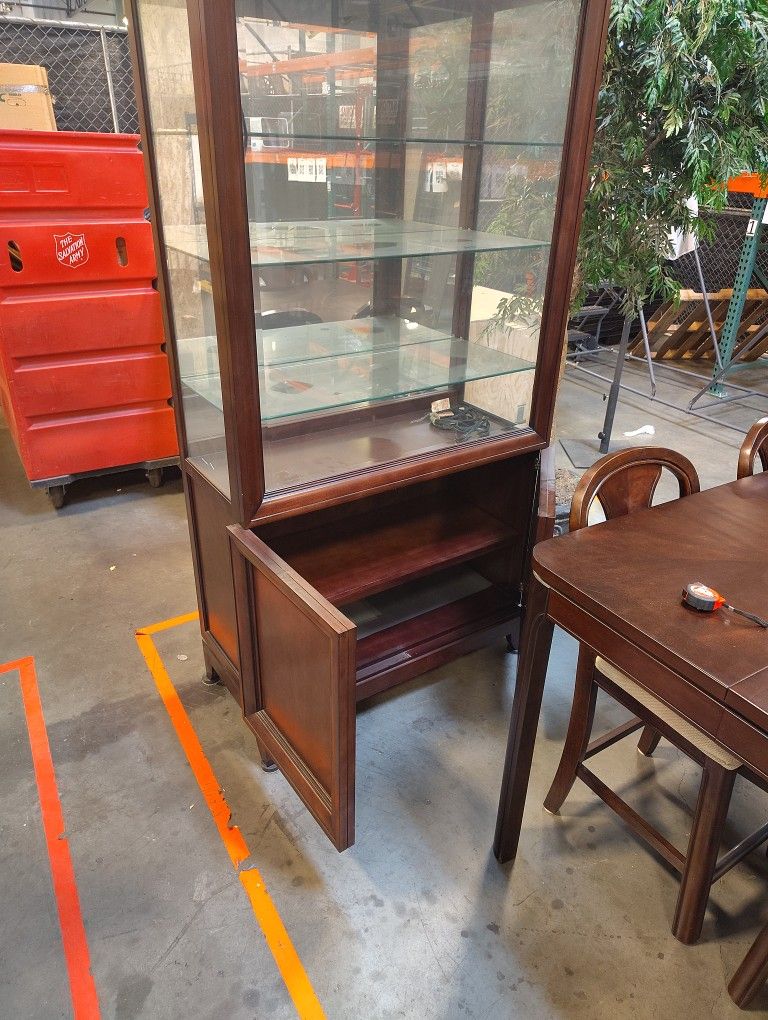 Glass Hutch Display