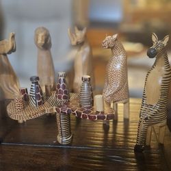 Hand Carved Wood African Safari Party Table Decoration