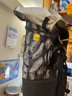 LILLE Baby Carrier