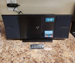New!! Wireless Home music system (bluetooth, CD player, FM radio)... $70