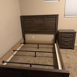 $100 Queen Bed Night Stand
