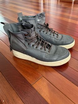 NIKE AIR FORCE 1 SF MID MENS 9 GRAY