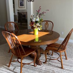 Antique 53” Round Oak Dining Table With Four Oak Chairs 