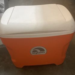 Igloo cooler