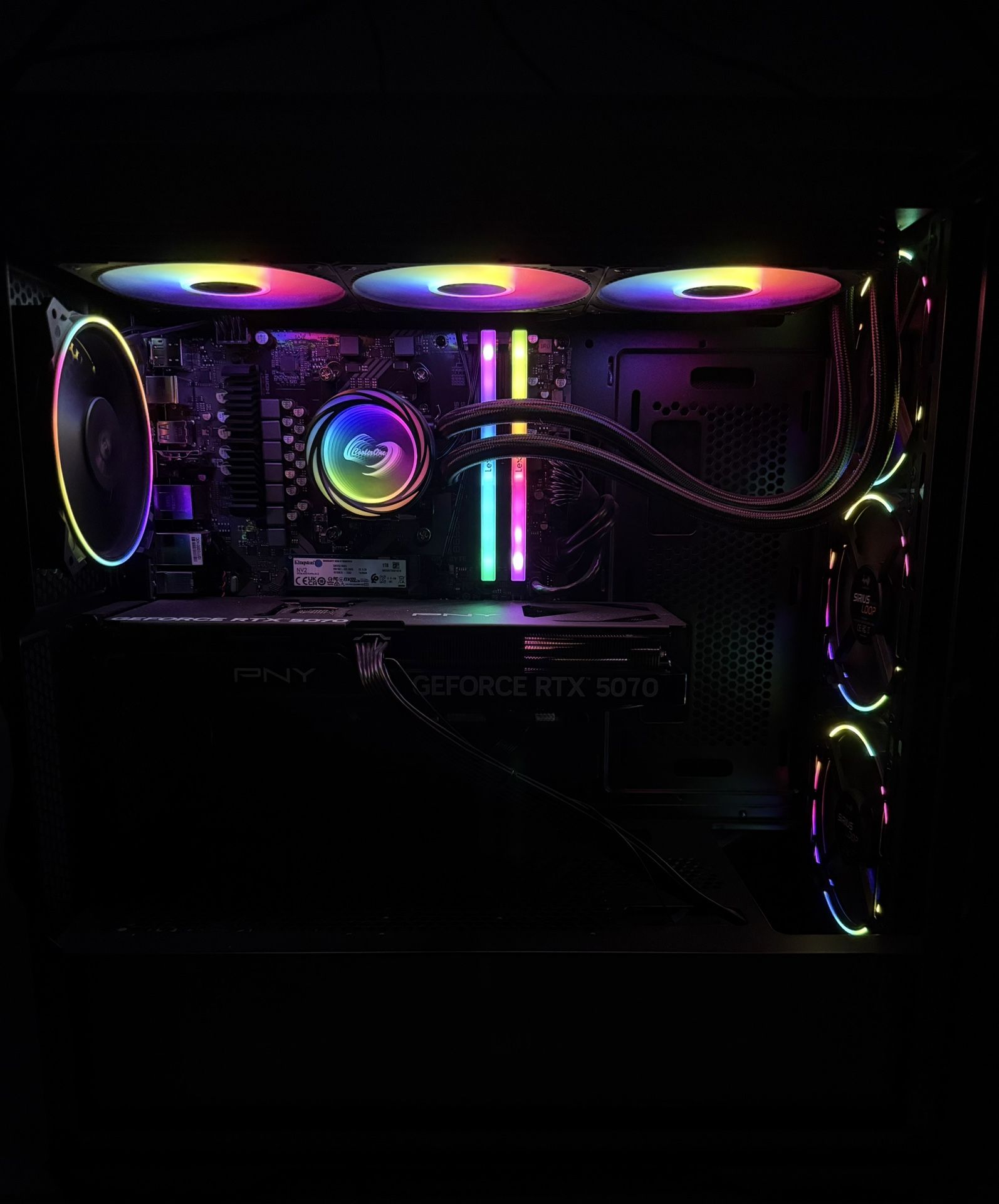 Gaming Pc - RTX 5070 / Ryzen 7 7700x / 32 GB RAM