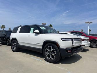 2024 Rivian R1S