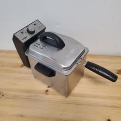 Deep Fryer - Small - Great Condition