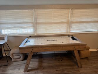 Air Hockey Table