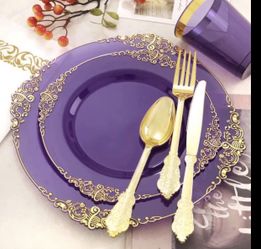Clear Purple Plastic Plates - Gold Plastic Plates for 20 Guests clear plastic plates include 22 dinner plates, 25 salad plates, 25 knives, 25 forks,