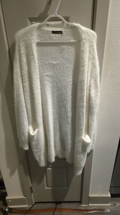 ​SHEIN White Fuzzy Eyelash Knit Cardigan - Size Small - Excellent Condition