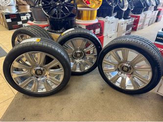21” original rolls Royce wheels new Pirelli tires