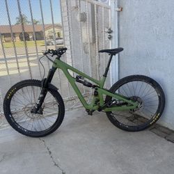 Yeti SB160