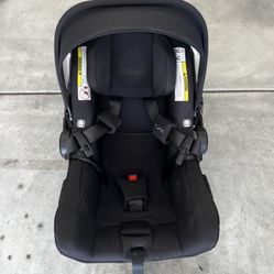 Nuna PIPA Lite RX Car Seat + RELX Base – Black – Excellent Condition