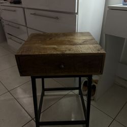 Mesita De Noche - Madera