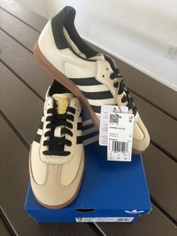 Adidas Samba Women’s Size 7.5