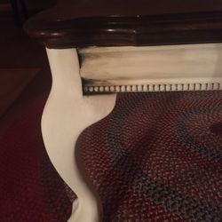 BEAUTIFUL French Country Coffee Table Claw Foot Antique Finish