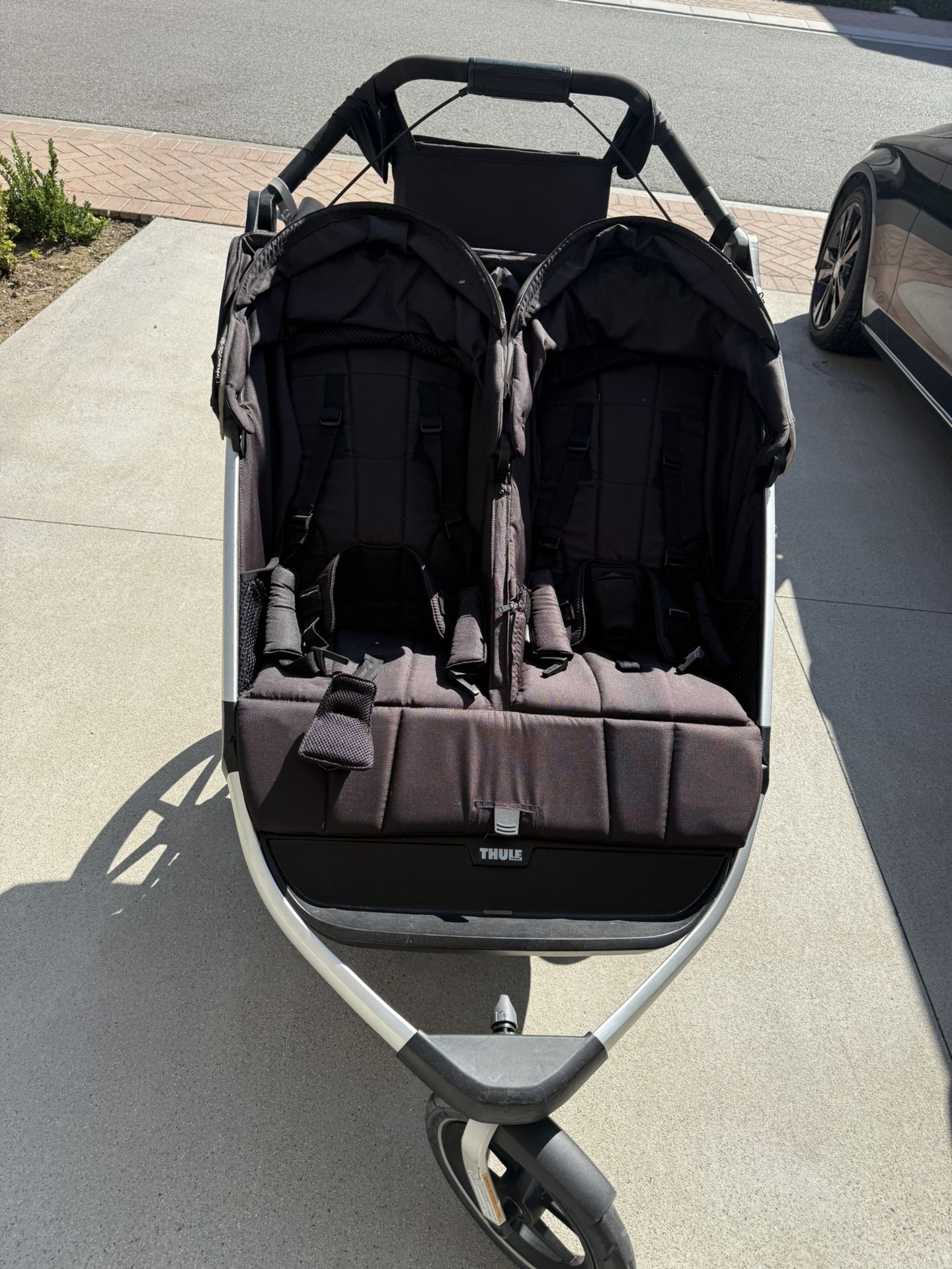 Thule Double Jogging Stroller 