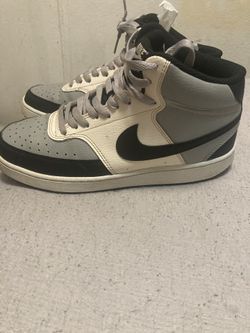 Nike Court Vision (size 9 Men)