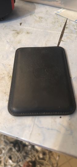 Apple MagSafe Wallet