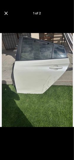 Passenger side 2018 Prius