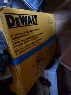 DEWALT 12-in 15-Amp Dual Bevel Sliding Compound Corded Miter Saw one_size | DWS779