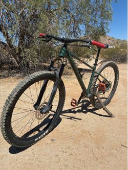 Giant fathom medium frame