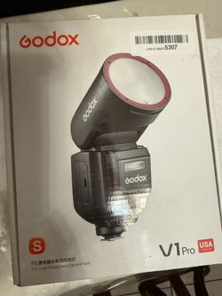 Godox V1 Pro TTL Round Head Camera Flash