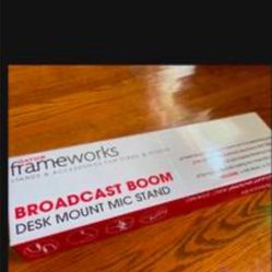 MICROPHONE PODCAST STAND