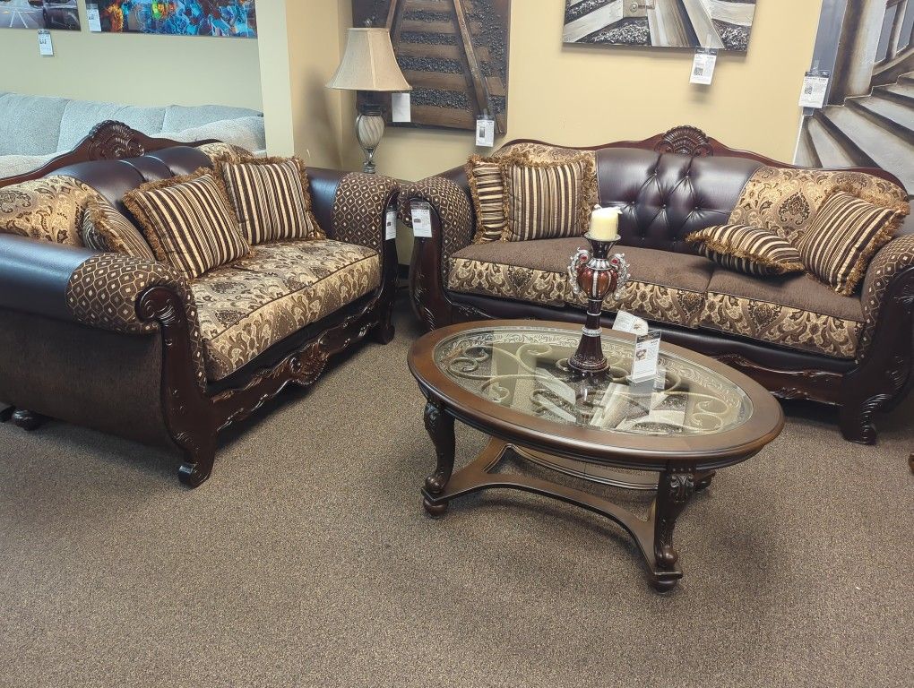 SOFA AND LOVESEAT SET BRAND NEW 