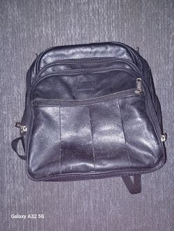 Man's Leather Backpack 