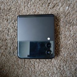 Galaxy Z FLIP 3.  5G