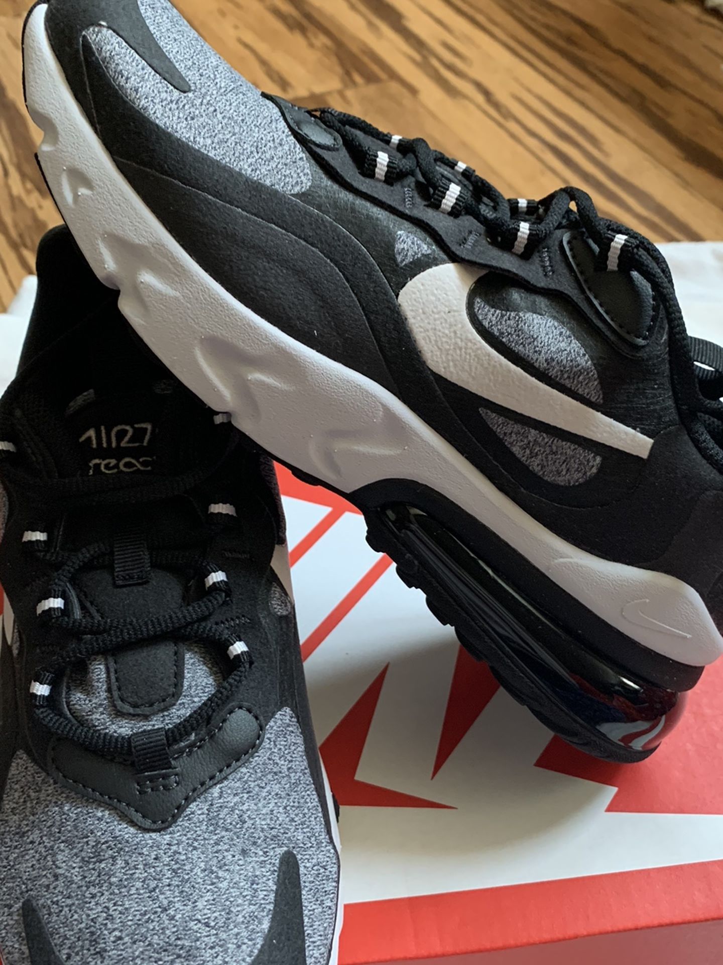 Nike Air Max 270 REACT ATHLETIC FASHION YOUTH KIDS SHOES