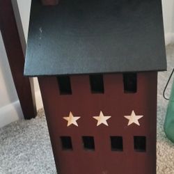 Wooden House $10