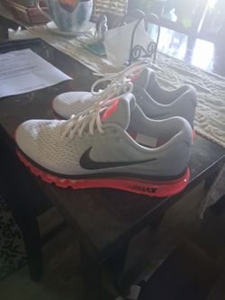 NIKE AIR MAX 2017