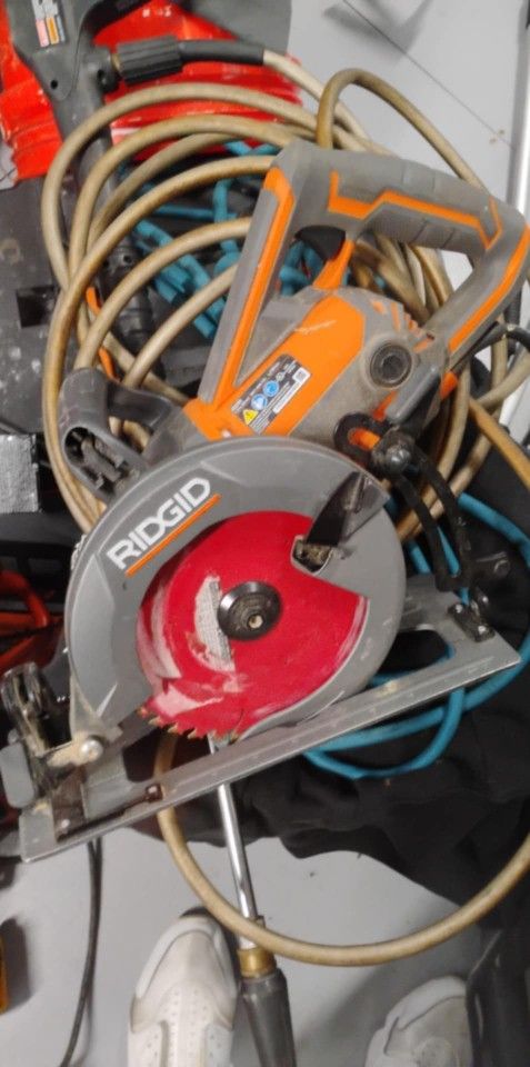 Rigid 4" Circular Saw