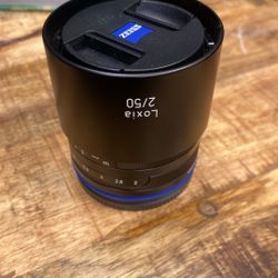 ZEISS Loxia 50mm f/2 Planar Sony FE Fit