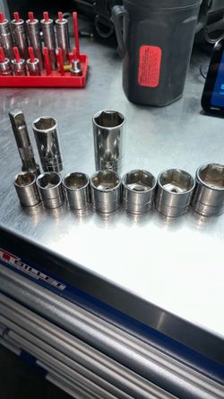 Silver eagle sockets