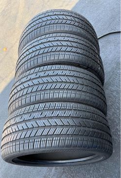 Vendo set de llantas 225/50r18 Bridgestone 80% de vida