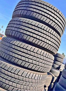 235/60/18 Michelin vendo un set de llantas usadas excelente condiciones de vida las 4 ✅🤩I am selling a set of used tires, all 4 in excellent living c