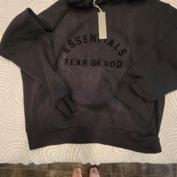 Hooded Sweatshirt 