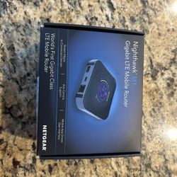 Like New- Nighthawk M1 Gigabit LTE Mobile Router NetGear 
