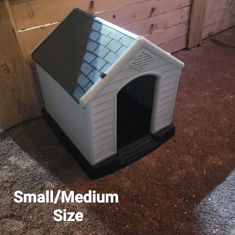 Dog House Small/Medium Size Dog  
