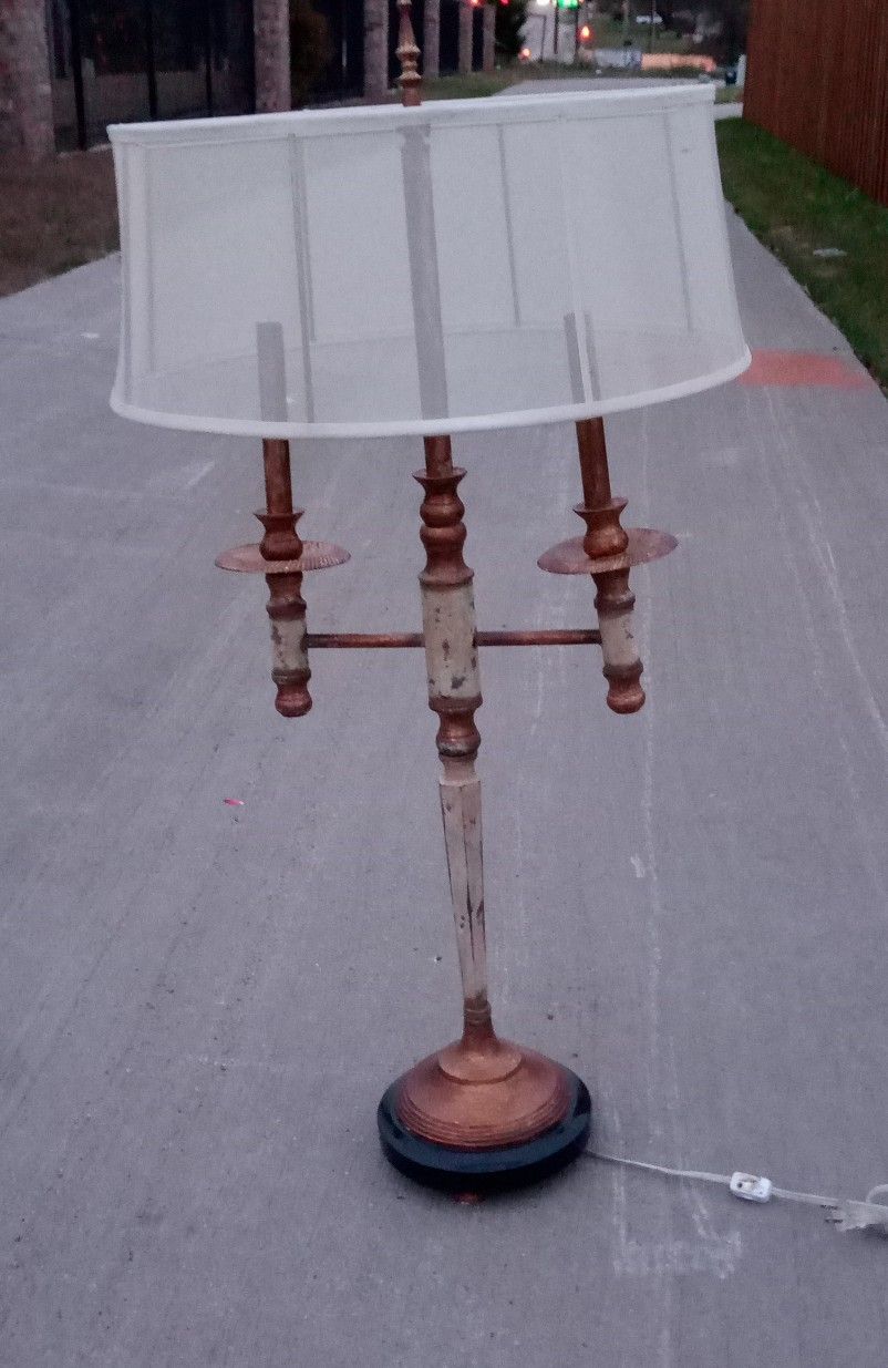 JOHN RICHARD TABLE LAMP