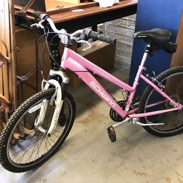 Pink schwinn mountain online bike