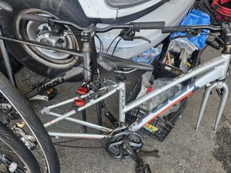Fuji Absolute 2.1 Aluminum Bike