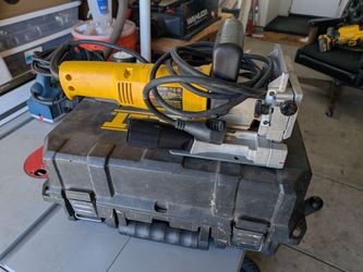 DeWalt DW682 heavy-duty 6.5-amp corded plate/biscuit joiner