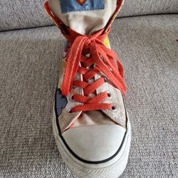 Pre-loved Converse Chuck Taylor- All Star- High Tops