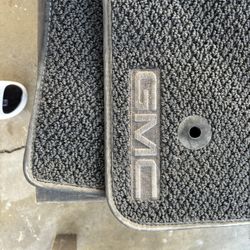GMC Chevy Sierra Mat Set
