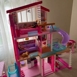 Barbie Dream House & accessories